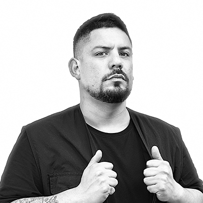 Barbero Rafael Parada - Barberia & Peluqueria Bravos, Macul, Santiago